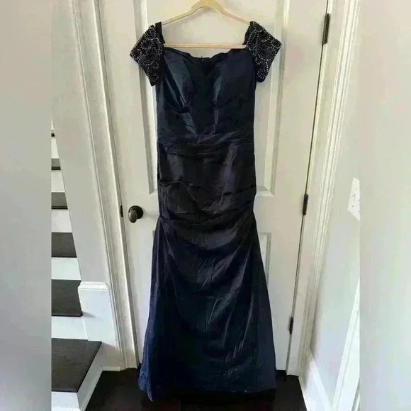 La Femme Off the Shoulder BEADED Satin Trumpet Gown~Navy~10~NWOT! - Picture 2 of 7